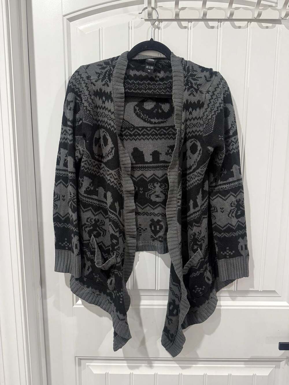 Disney Nightmare Before Christmas Skull Fair Isle Cardigan M Jack Skellington - Picture 2 of 9